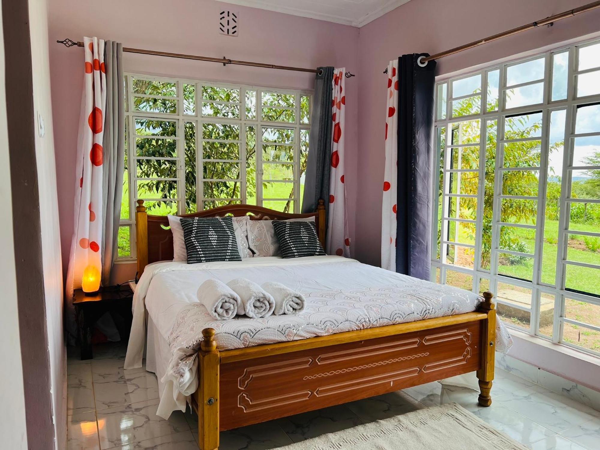 Oltepesi Homestay Ololaimutiek Ngoại thất bức ảnh
